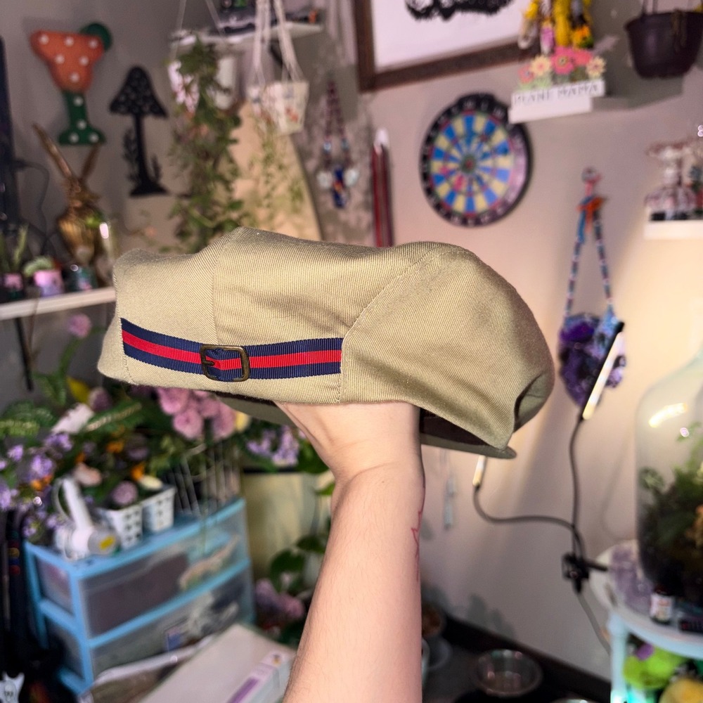 Country Gentleman Flat Cap Mens 7 1/4 Khaki Excellent Striped Buckle Detail Hat - Picture 2 of 7